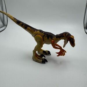 Jurassic World Fallen Kingdom Legacy Collection Velociraptor Action Figure